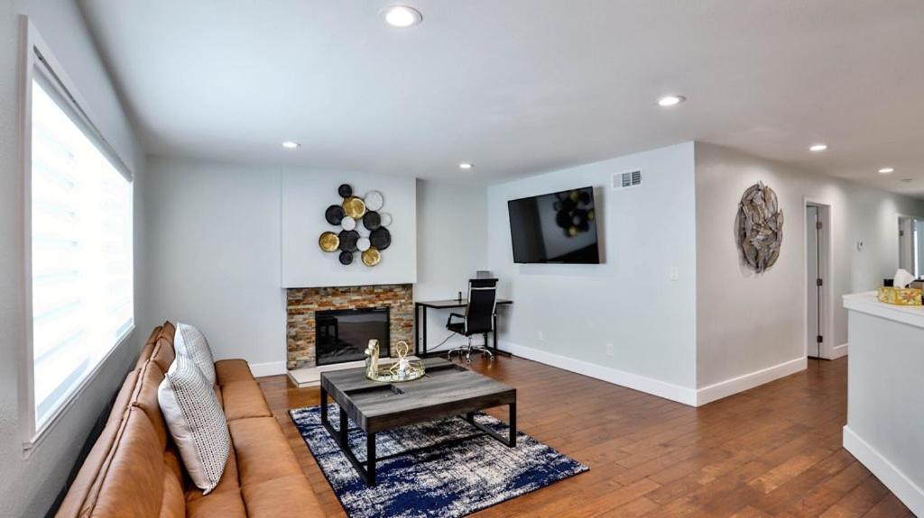 H&H Modern Lux 4Bd 1 King Suite 3 Queen Socal Disney Westminster Exterior foto